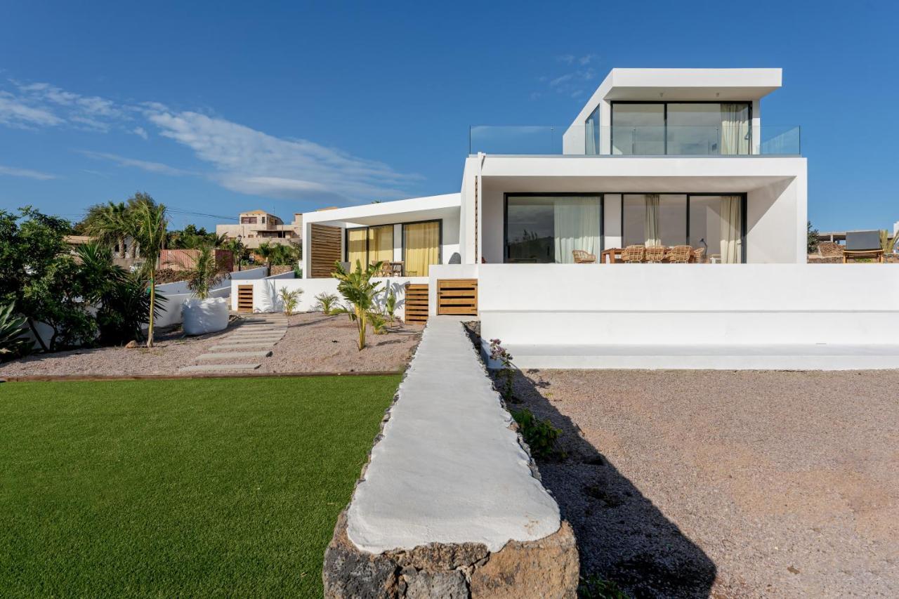 Villa Elena, Luxery Villa With Swimming Pool! Lajares Bagian luar foto